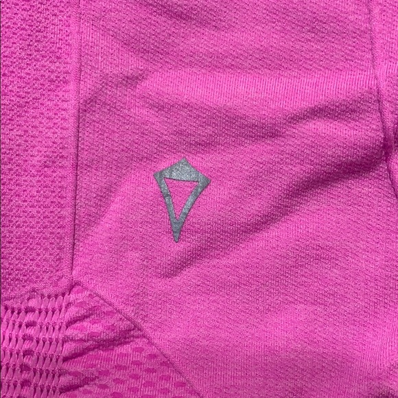 Ivivva Crops - Picture 4 of 4